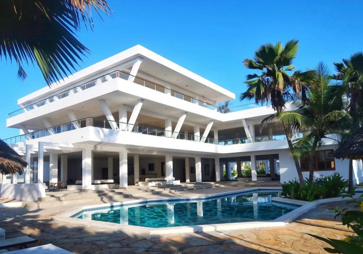 Barracuda Inn Resort วาตามู ภายนอก รูปภาพ