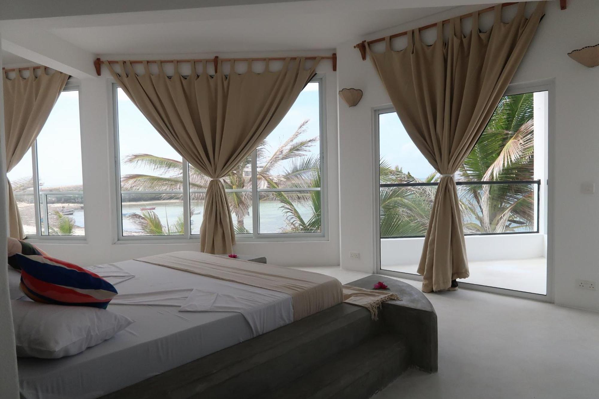 Barracuda Inn Resort วาตามู ภายนอก รูปภาพ