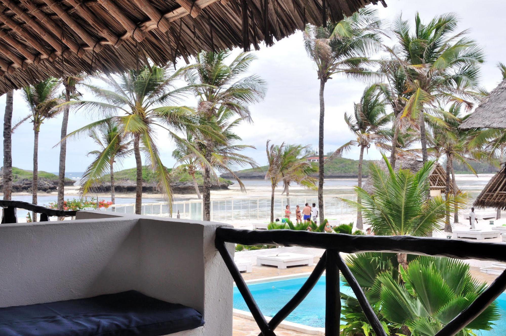 Barracuda Inn Resort วาตามู ภายนอก รูปภาพ